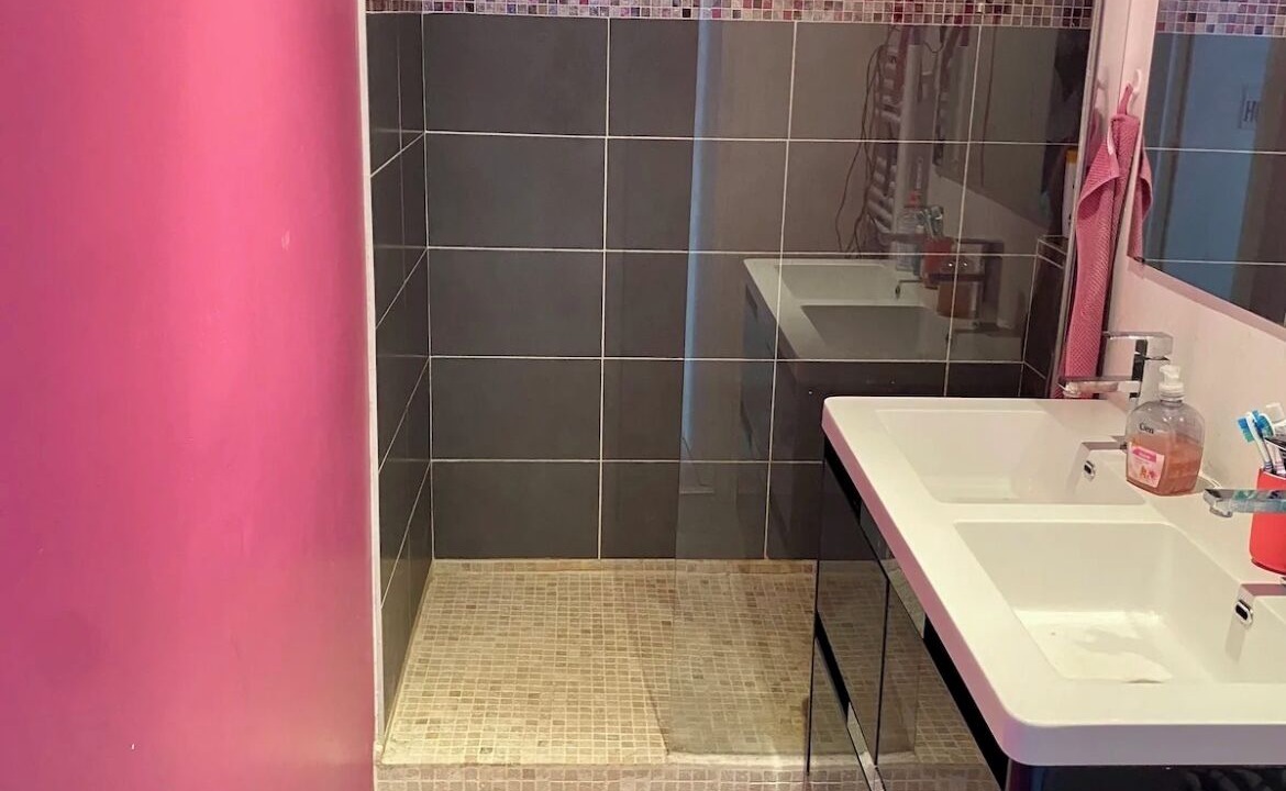 Photo of Bathroom in Sormiou