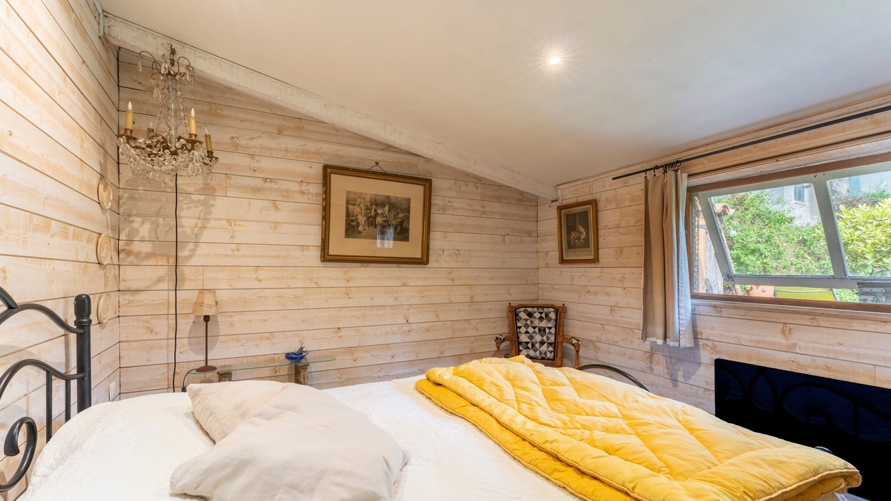 Photo of Bedroom in Avignon