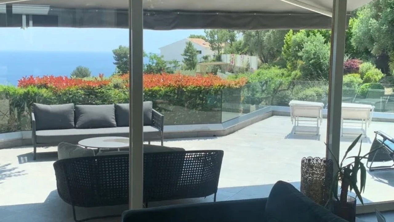 Photo of Livingroom in Eze