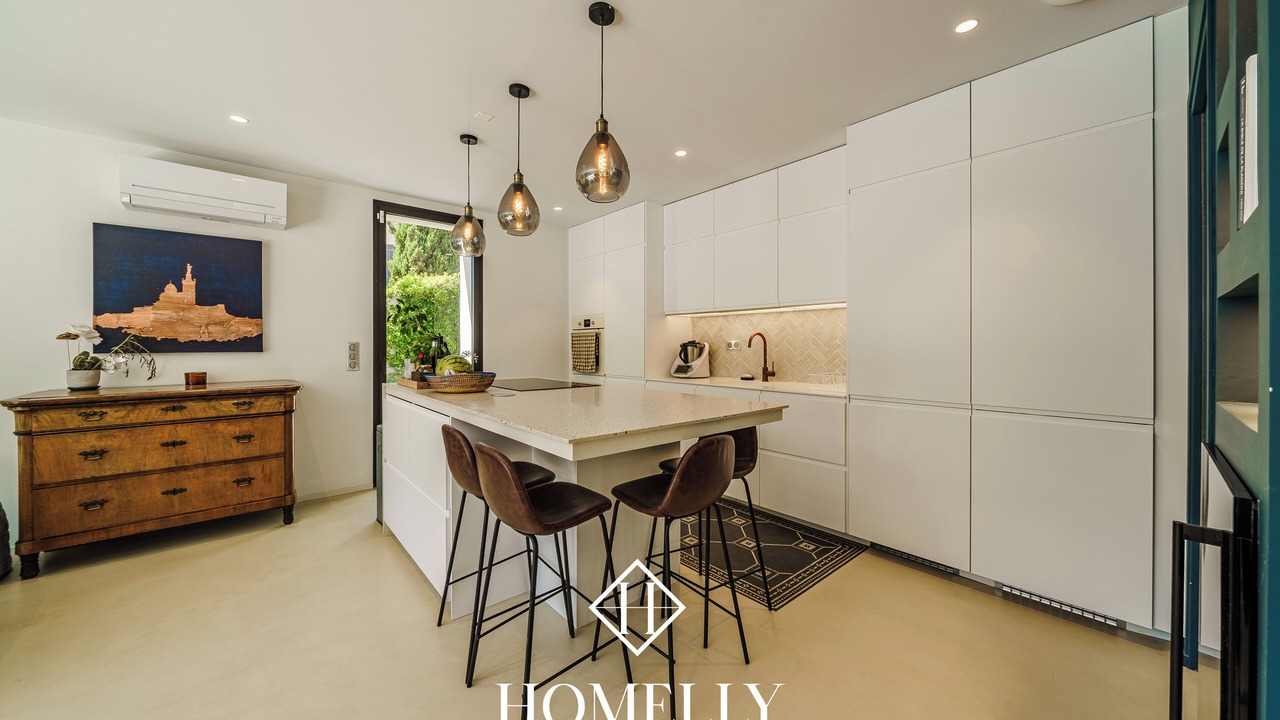 Photo of Kitchen in 8th Arrondissement