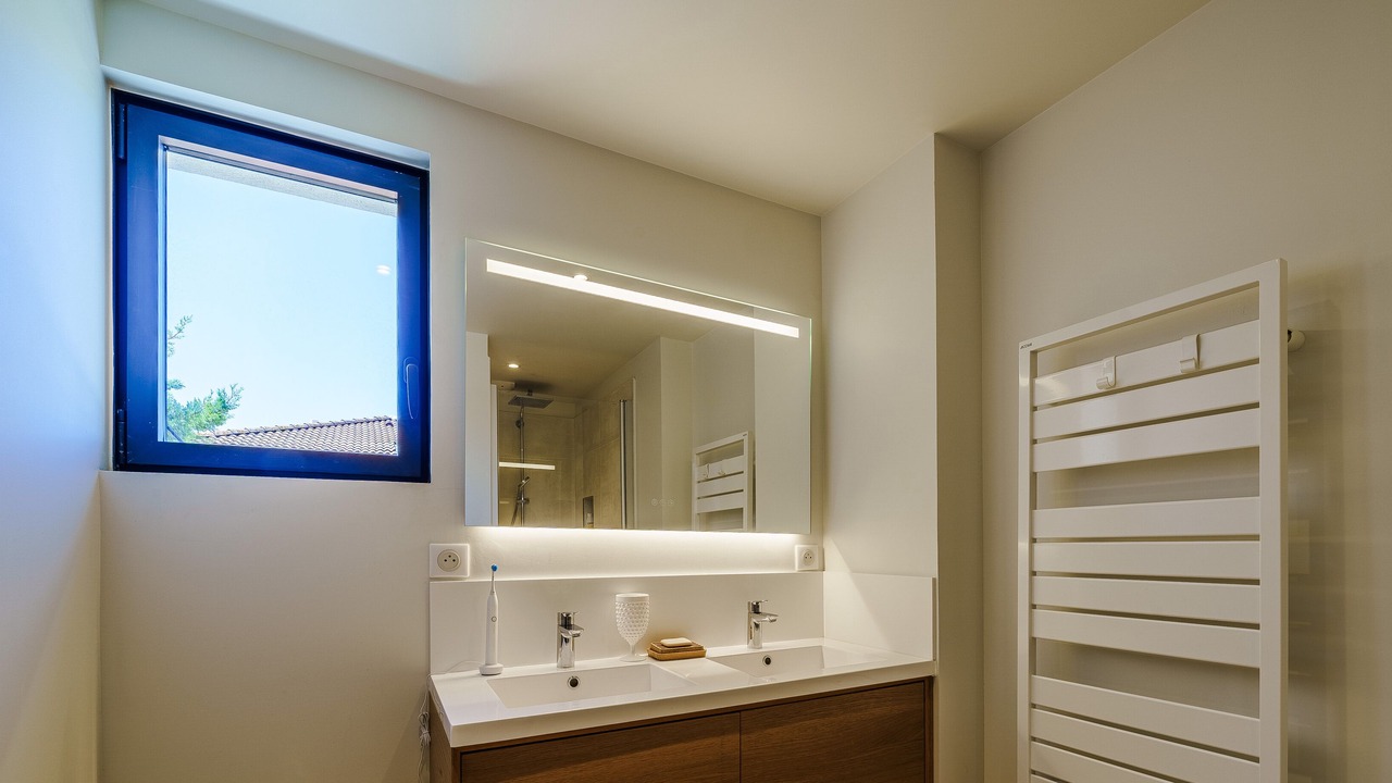 Photo of Bathroom in 8th Arrondissement