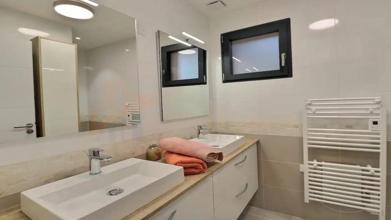 Photo of Bathroom in Ventabren