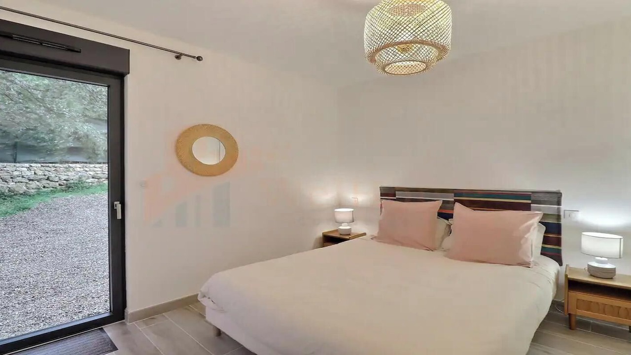 Photo of Bedroom in Ventabren