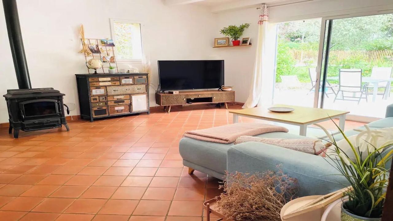 Photo of Livingroom in Trets