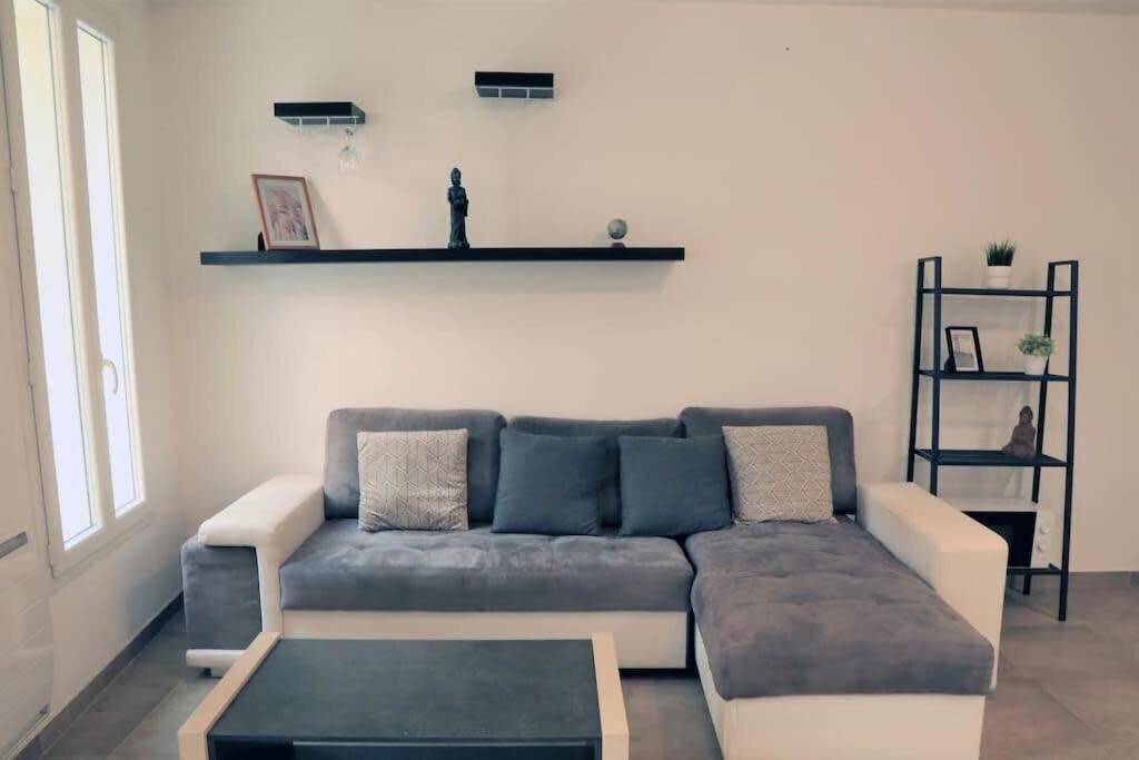 Photo of Livingroom in Le Camas