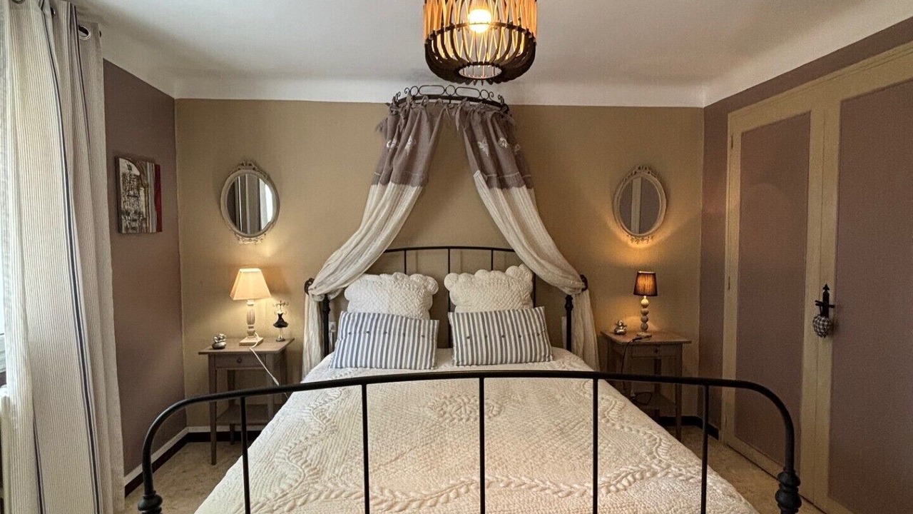 Photo of Bedroom in Apt