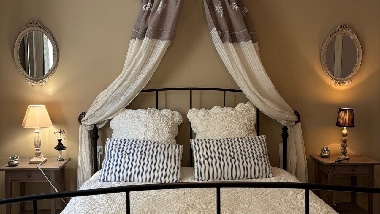 Photo of Bedroom in Apt