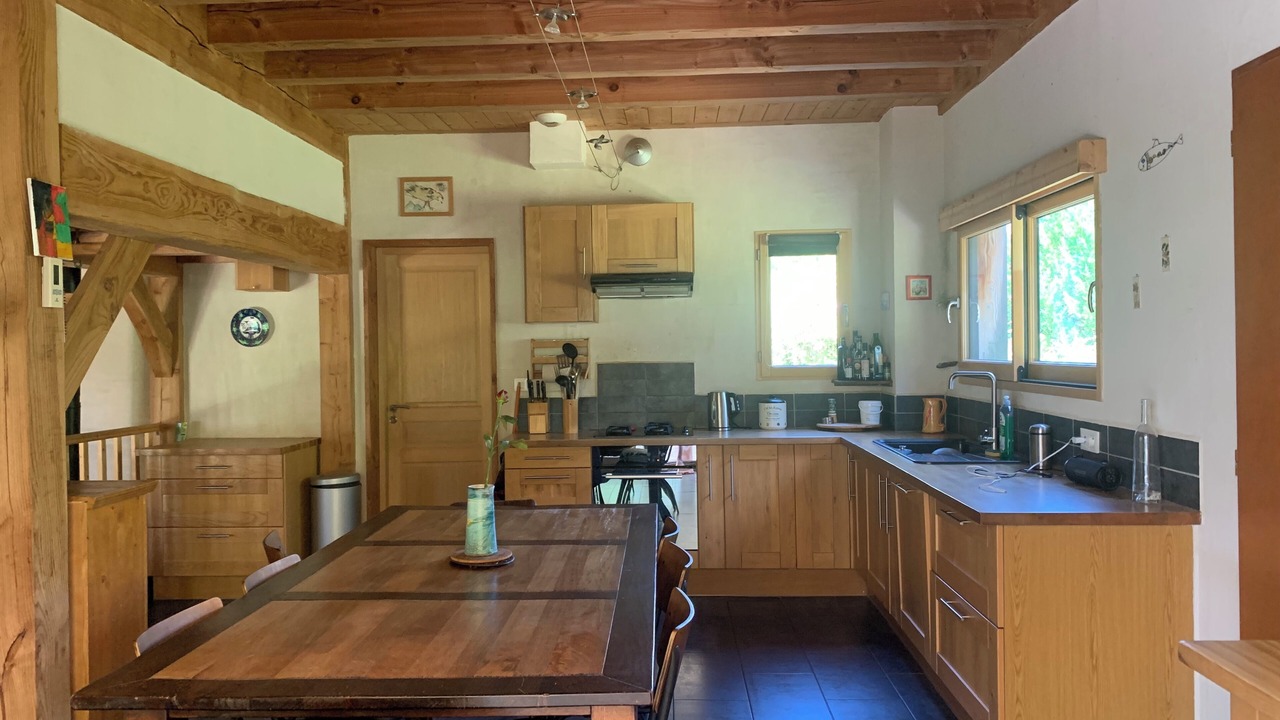 Photo of Kitchen in Saint-Cesaire-de-Gauzignan