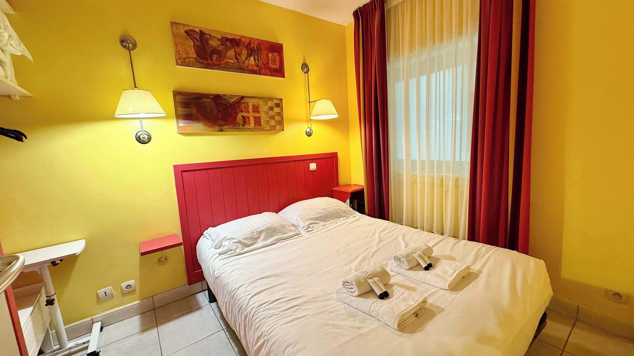 Photo of Bedroom in Carnot