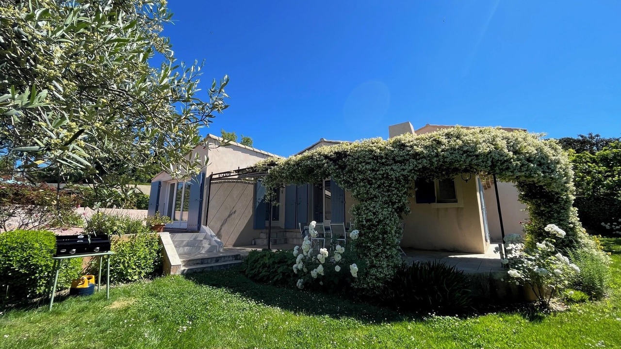 Photo of Outdoor in Lambesc