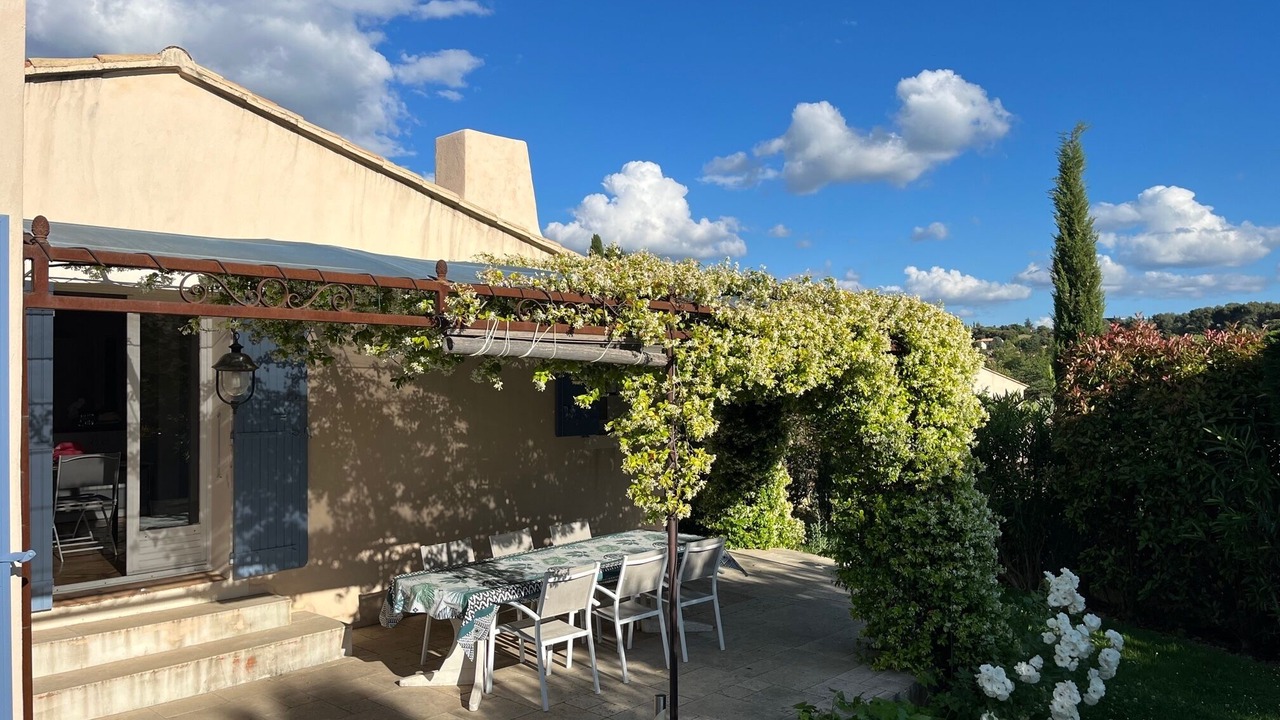 Photo of Outdoor in Lambesc