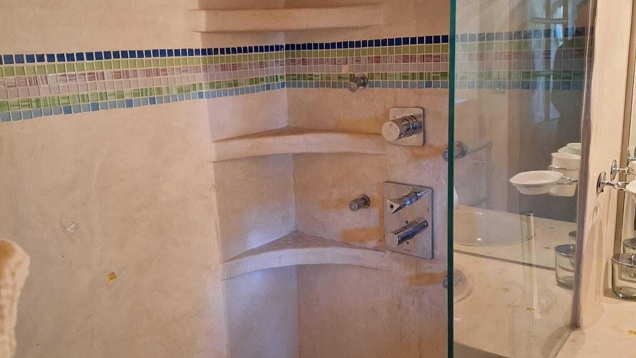 Photo of Bathroom in Lambesc