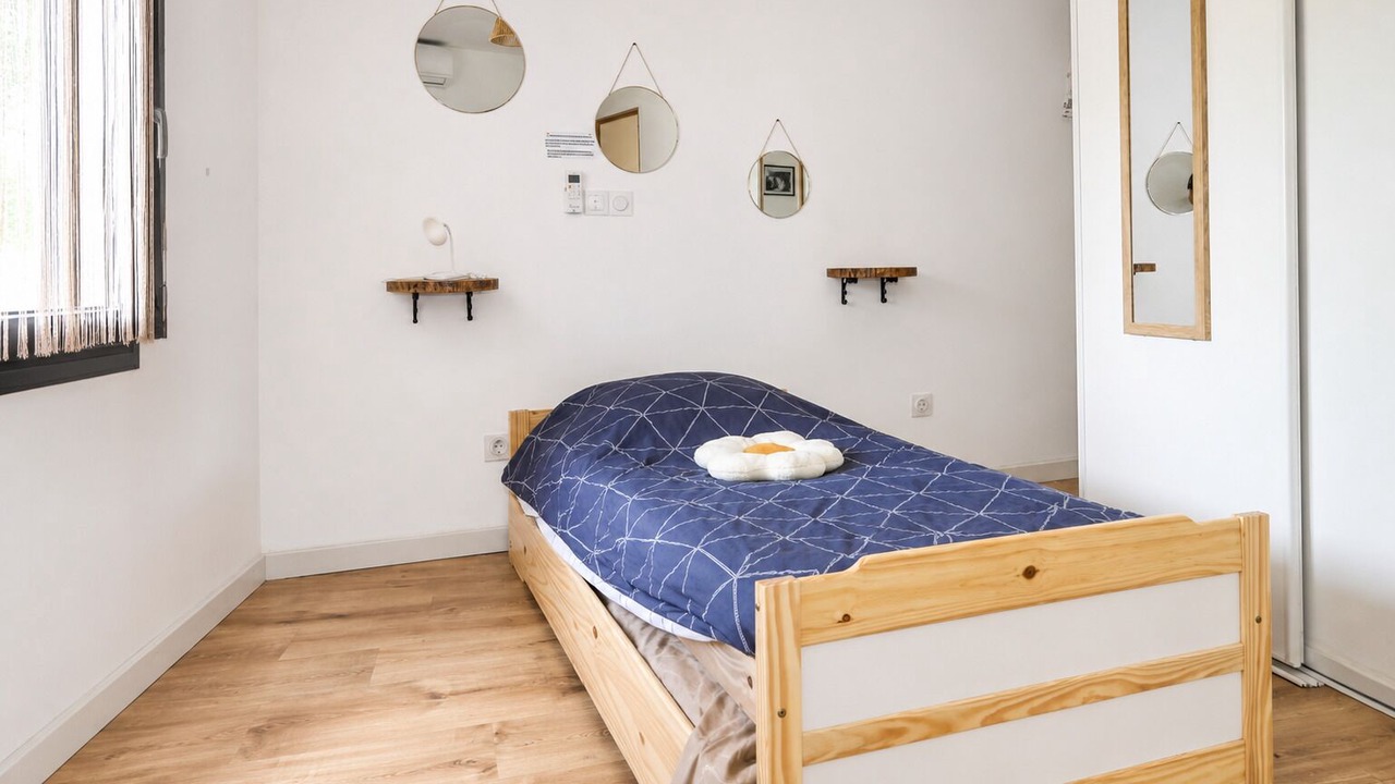 Photo of Bedroom in Tournissan