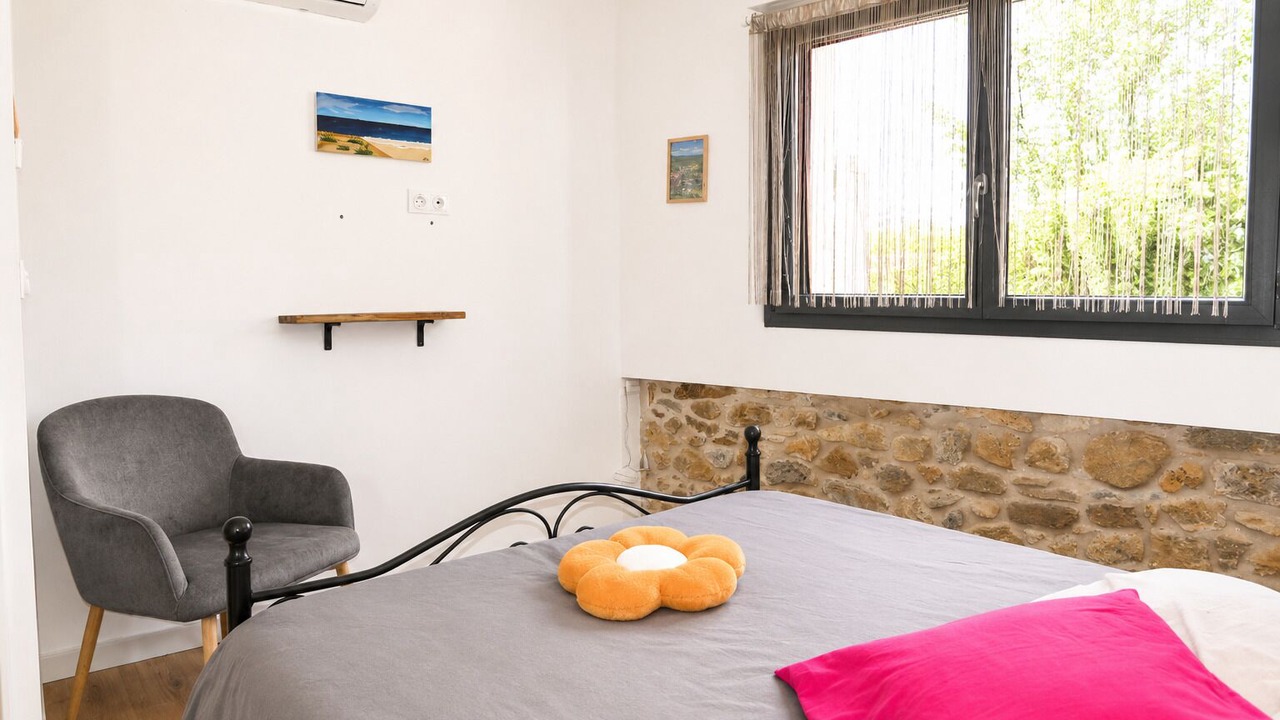 Photo of Bedroom in Tournissan