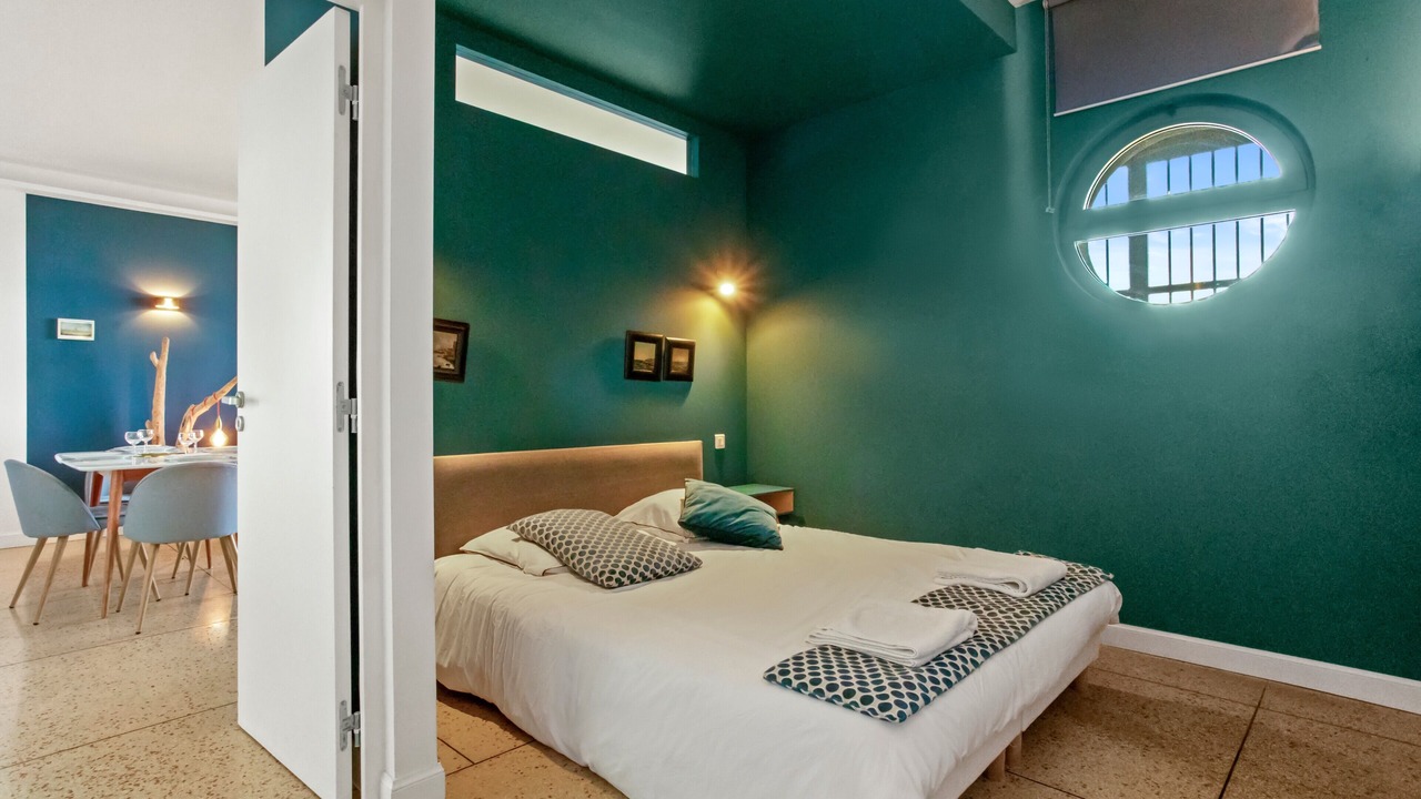 Photo of Bedroom in Saint-Aygulf