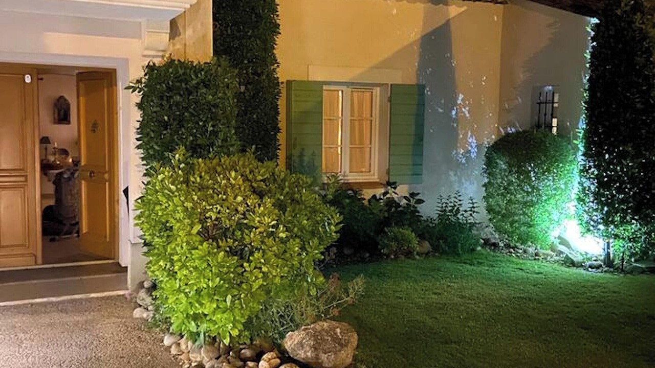 Photo of Outdoor in Pont Royal