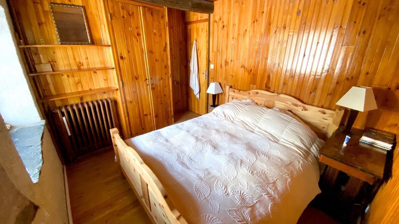 Photo of Bedroom in Vars