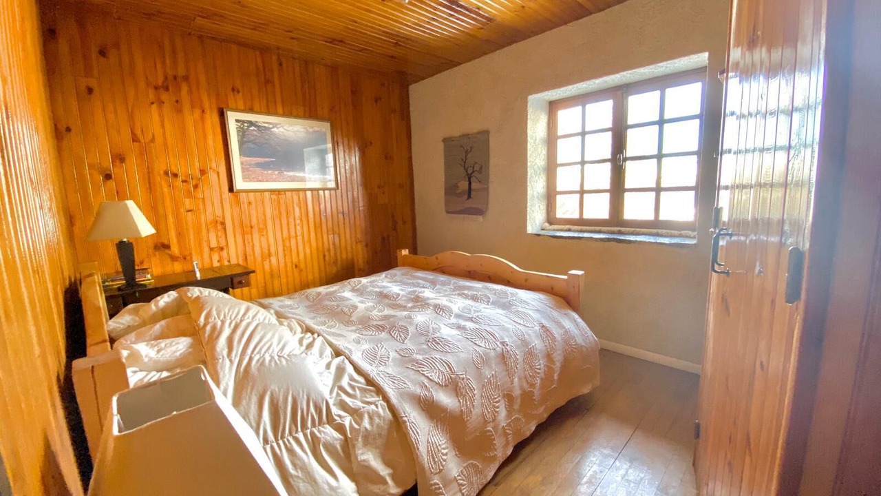 Photo of Bedroom in Vars