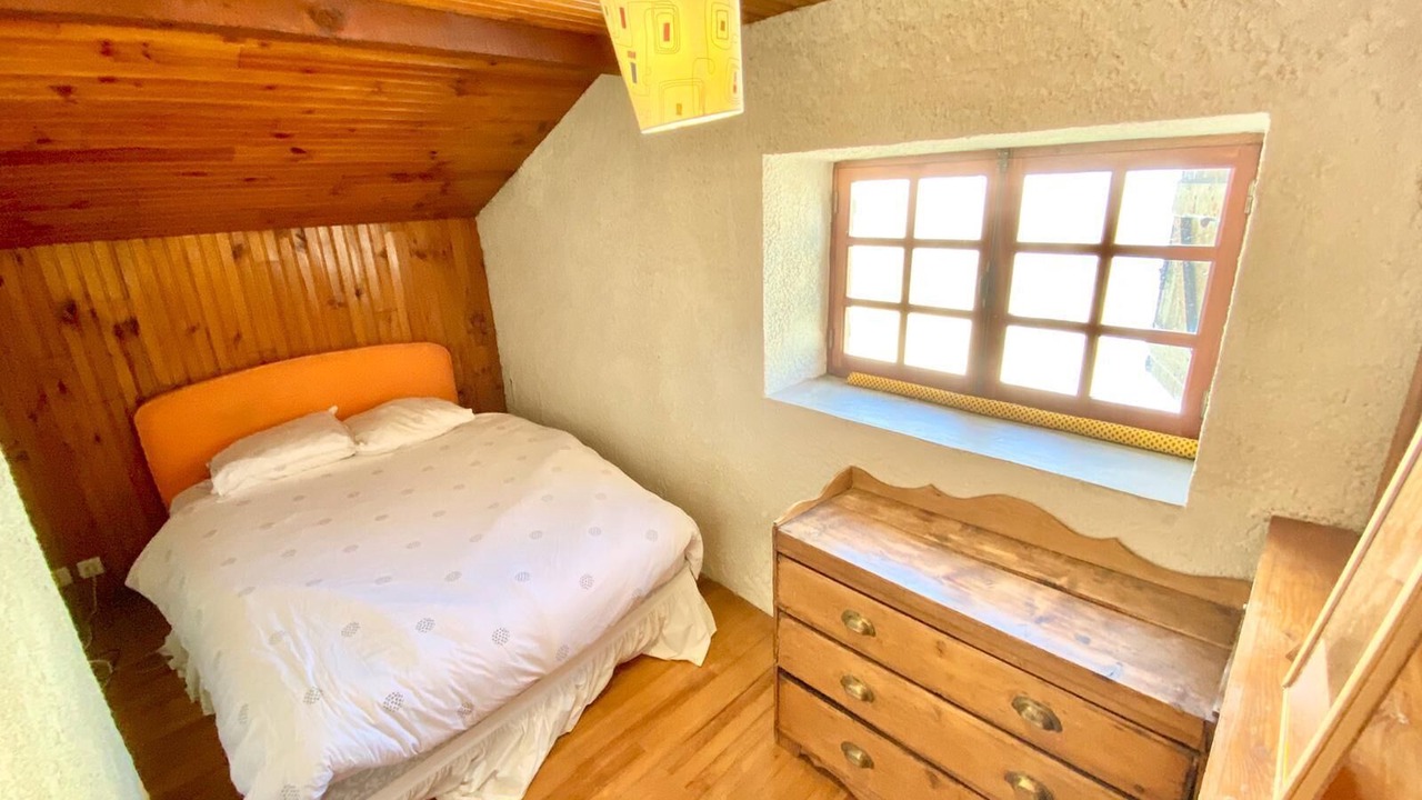 Photo of Bedroom in Vars