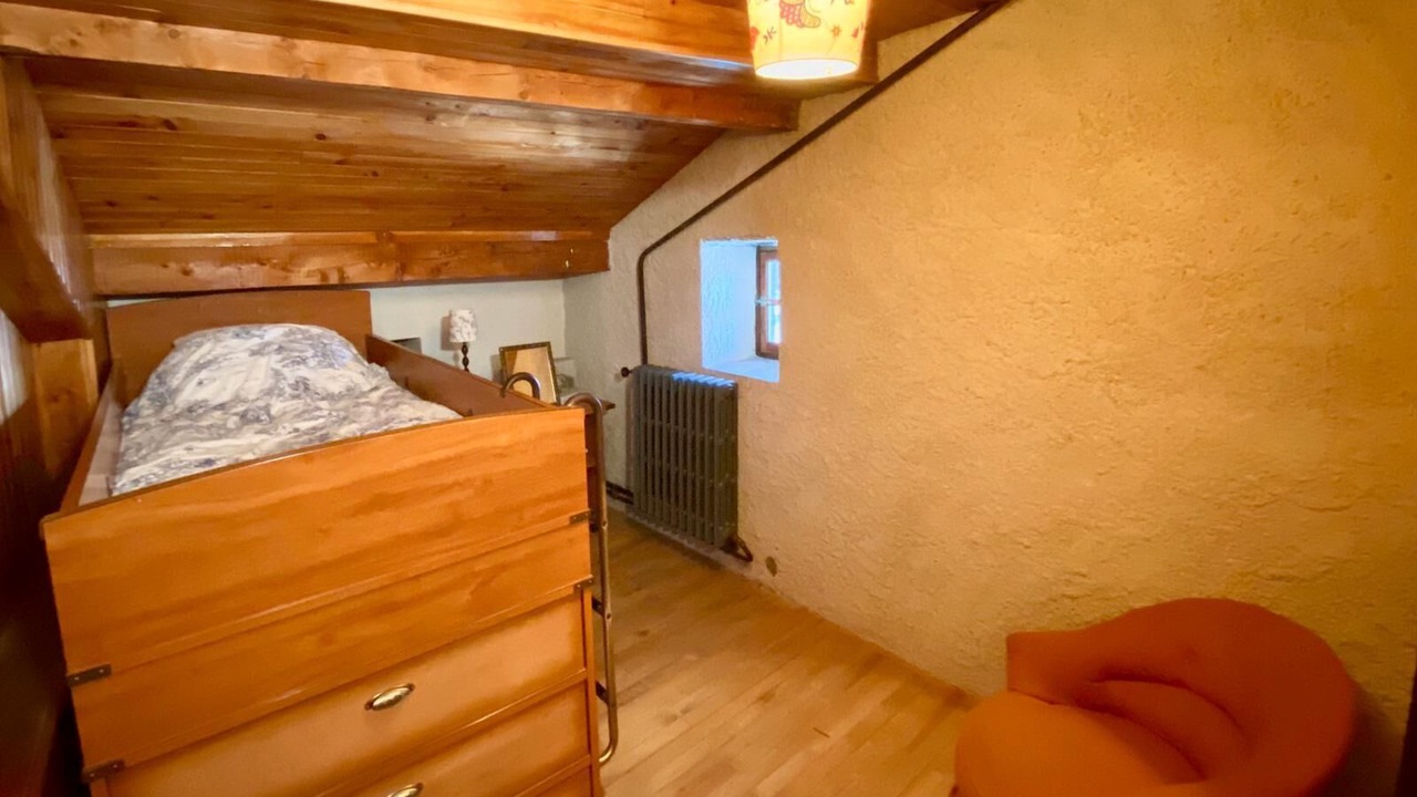 Photo of Bedroom in Vars