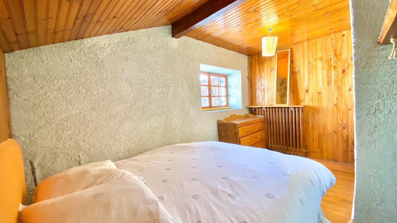 Photo of Bedroom in Vars