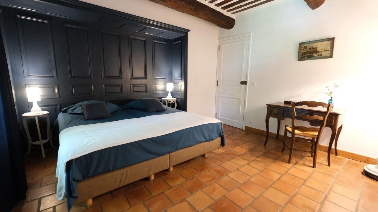 Photo of Bedroom in Cavaillon