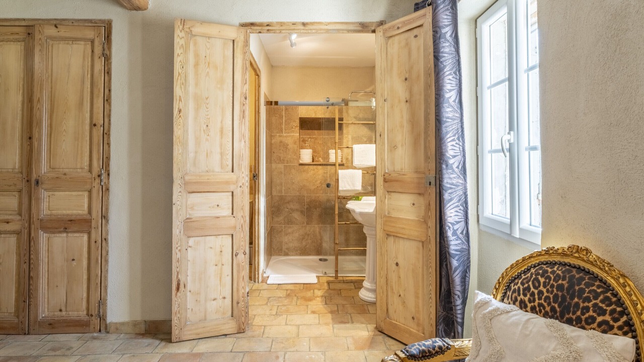 Photo of Bathroom in Lamanon