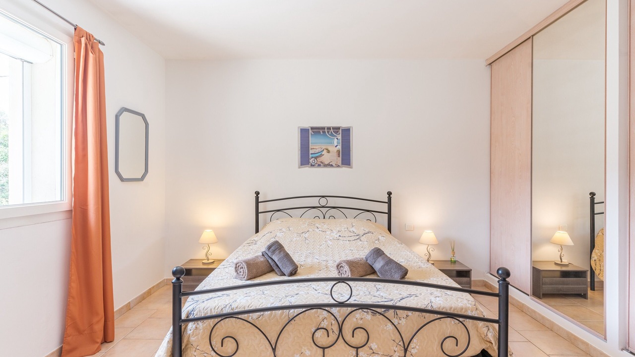 Photo of Bedroom in St.-Remy-de-Provence