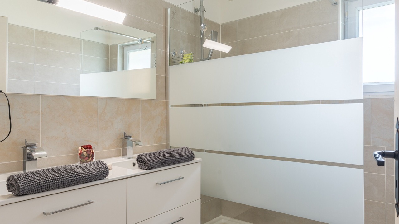 Photo of Bathroom in St.-Remy-de-Provence