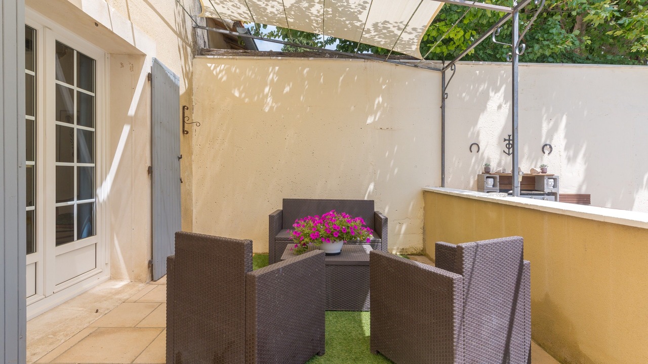 Photo of Patio Balcony in St.-Remy-de-Provence