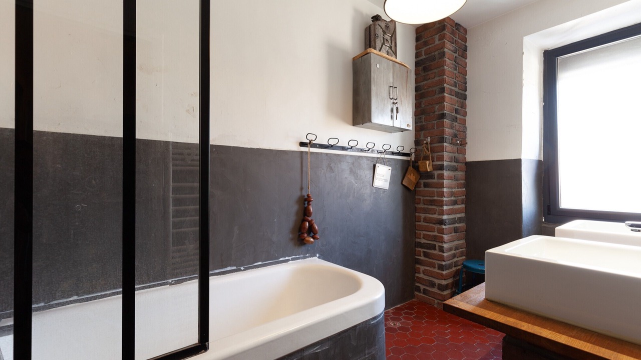 Photo of Bathroom in Saint-Henri