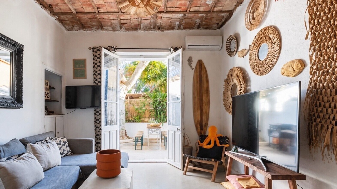 Photo of Livingroom in Saint-Henri