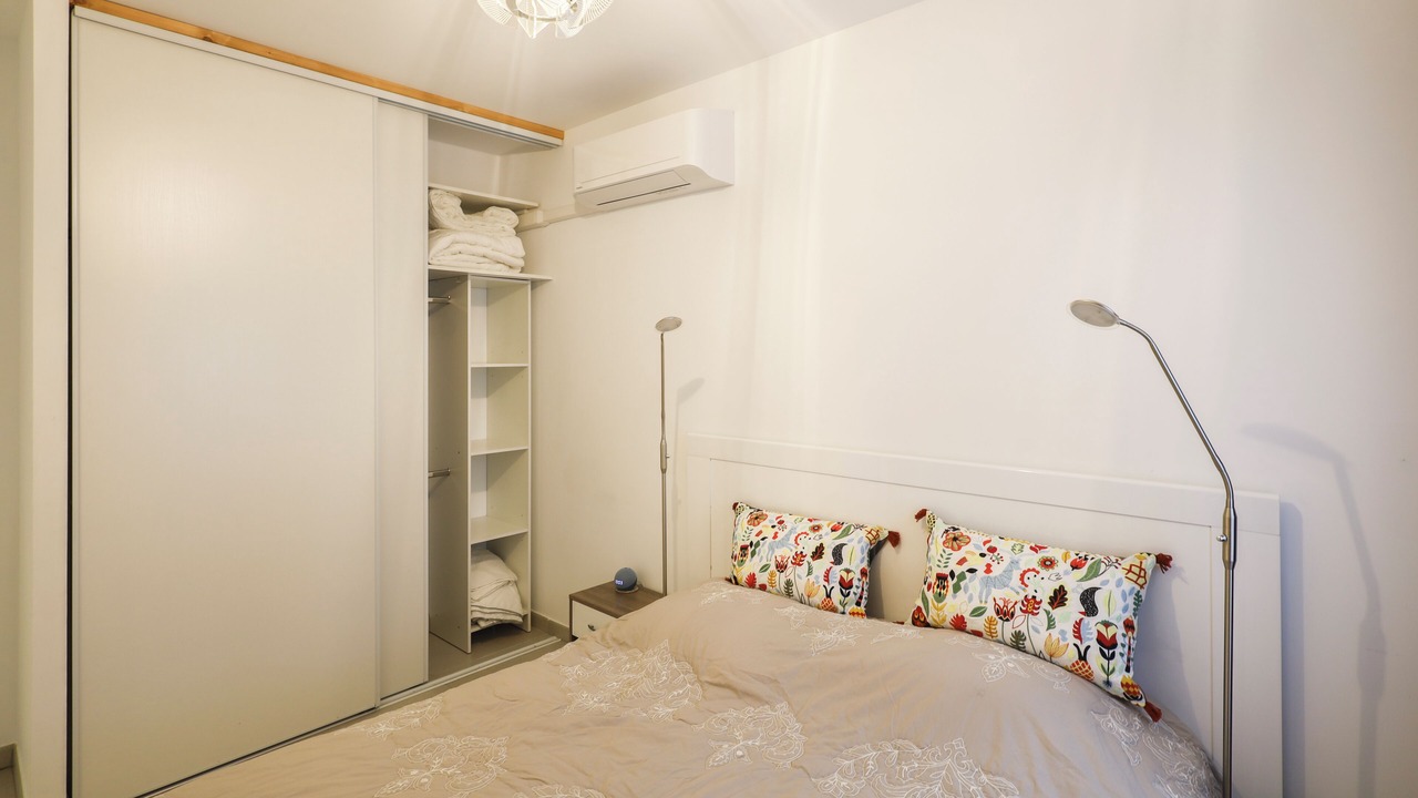Photo of Bedroom in Carry-le-Rouet