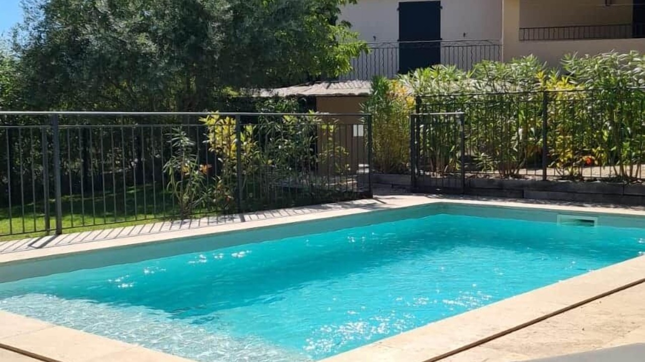 Photo of Outdoor in Cabrieres-dʼAigues