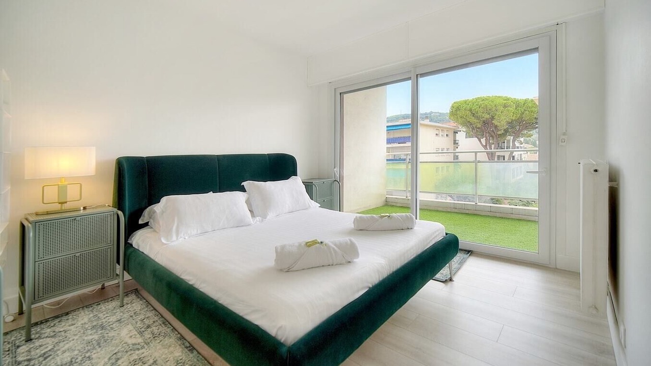 Photo of Bedroom in Carnot