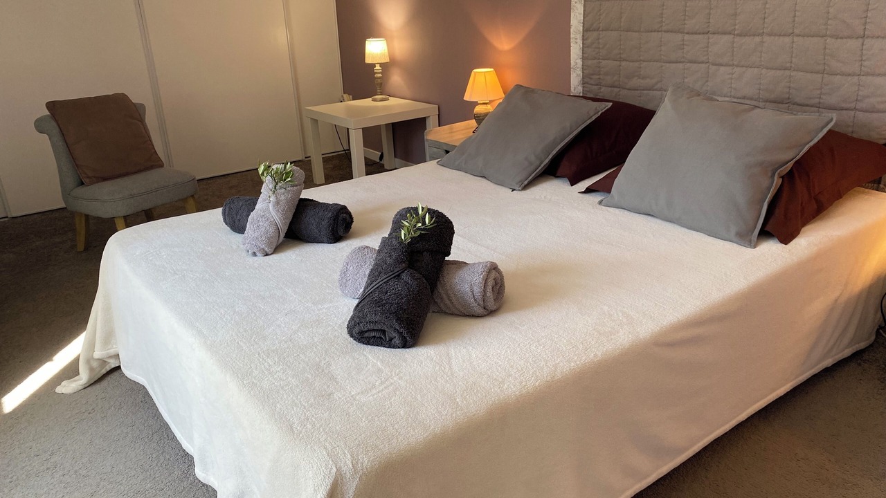 Photo of Bedroom in Evenos