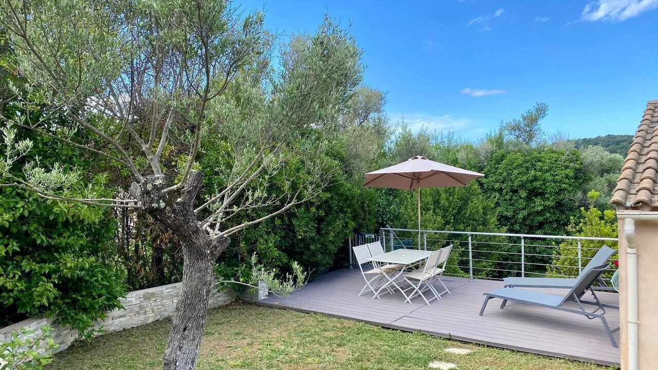 Photo of Outdoor in Evenos