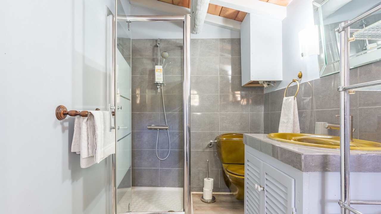 Photo of Bathroom in Bonnieux