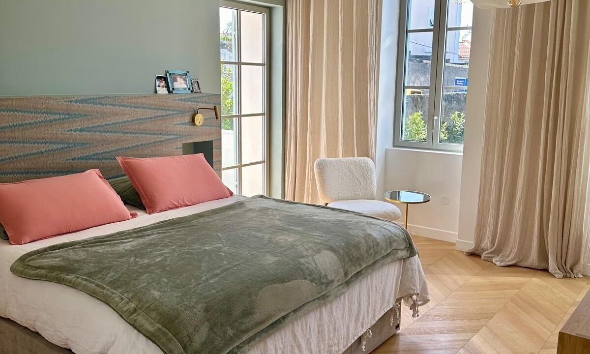 Photo of Bedroom in Saint-Lambert