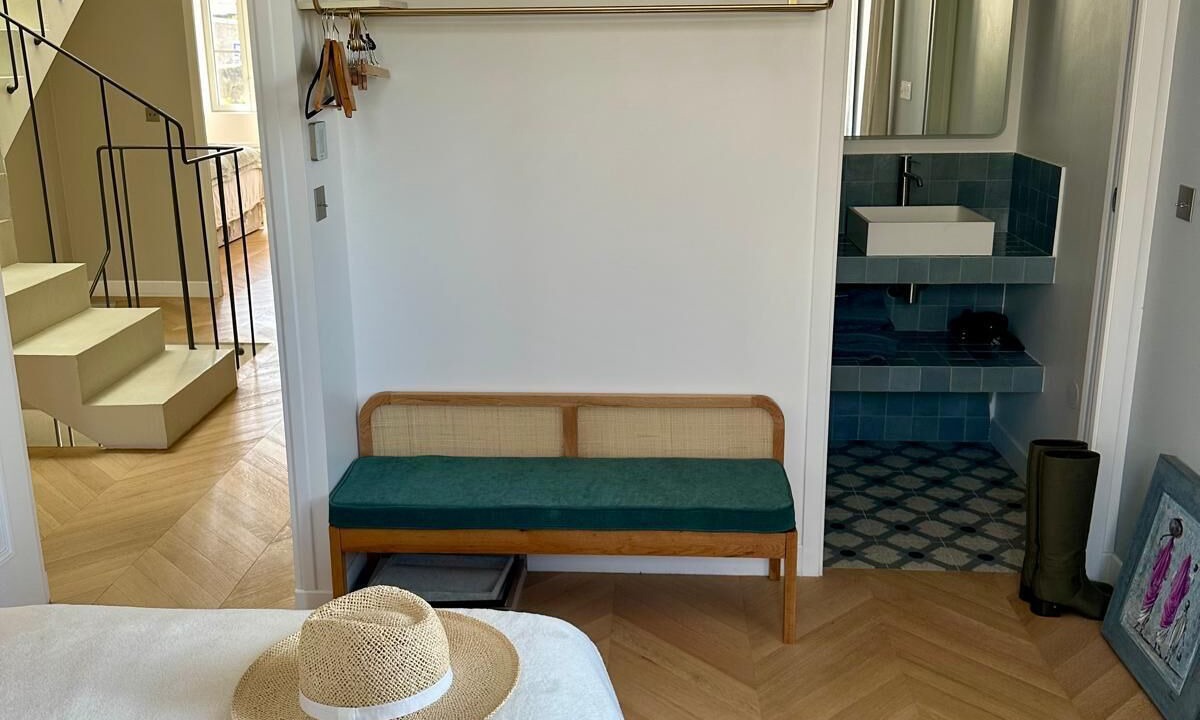 Photo of Bedroom in Saint-Lambert