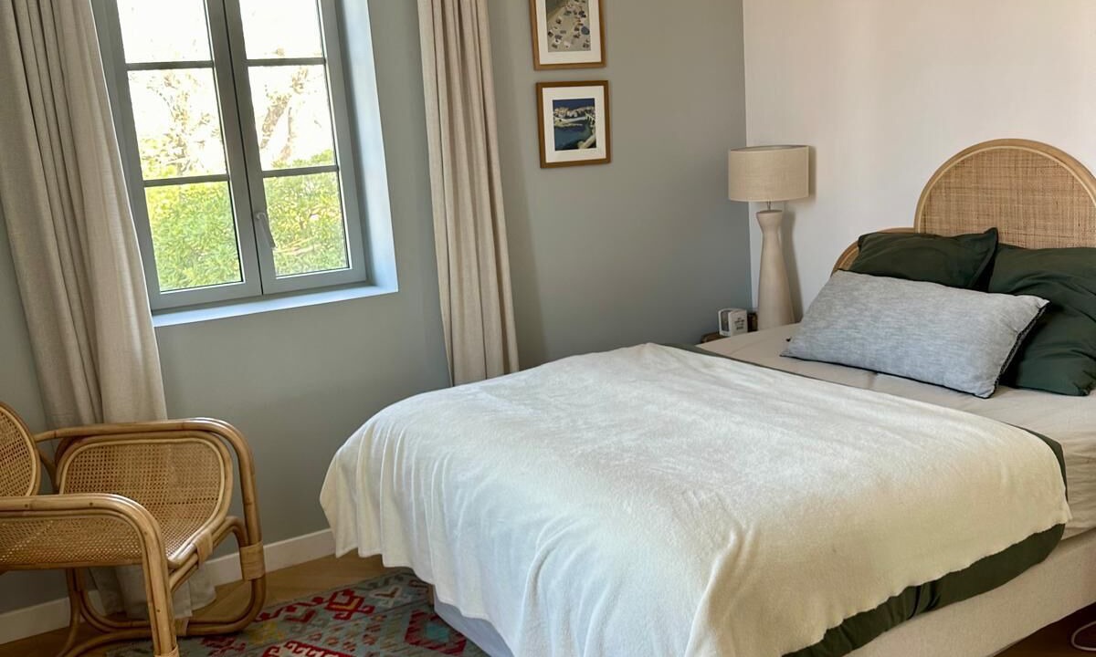 Photo of Bedroom in Saint-Lambert