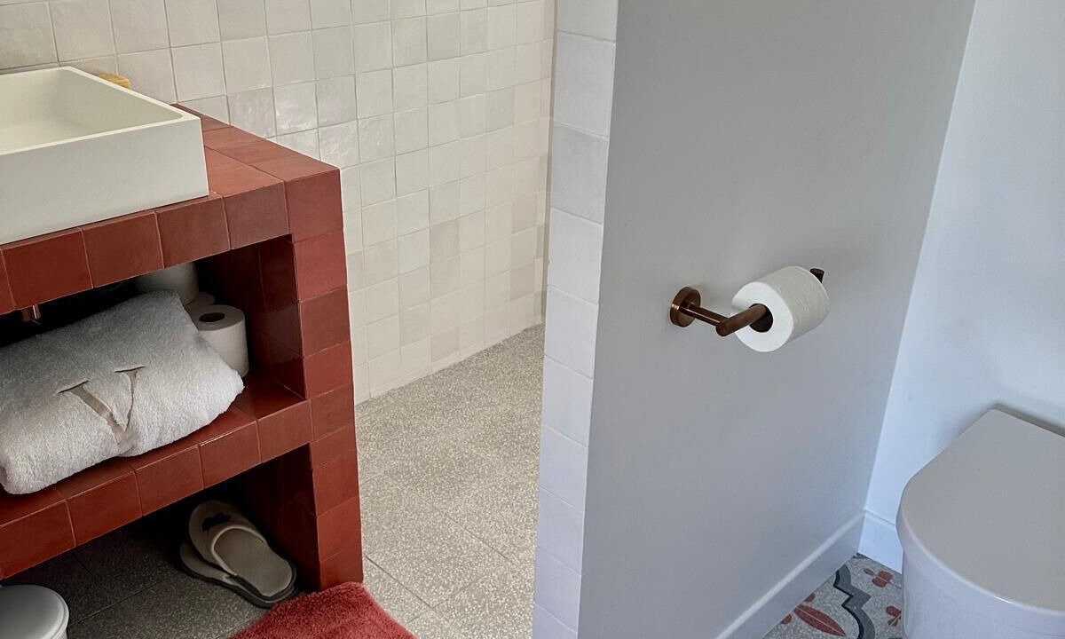 Photo of Bathroom in Saint-Lambert