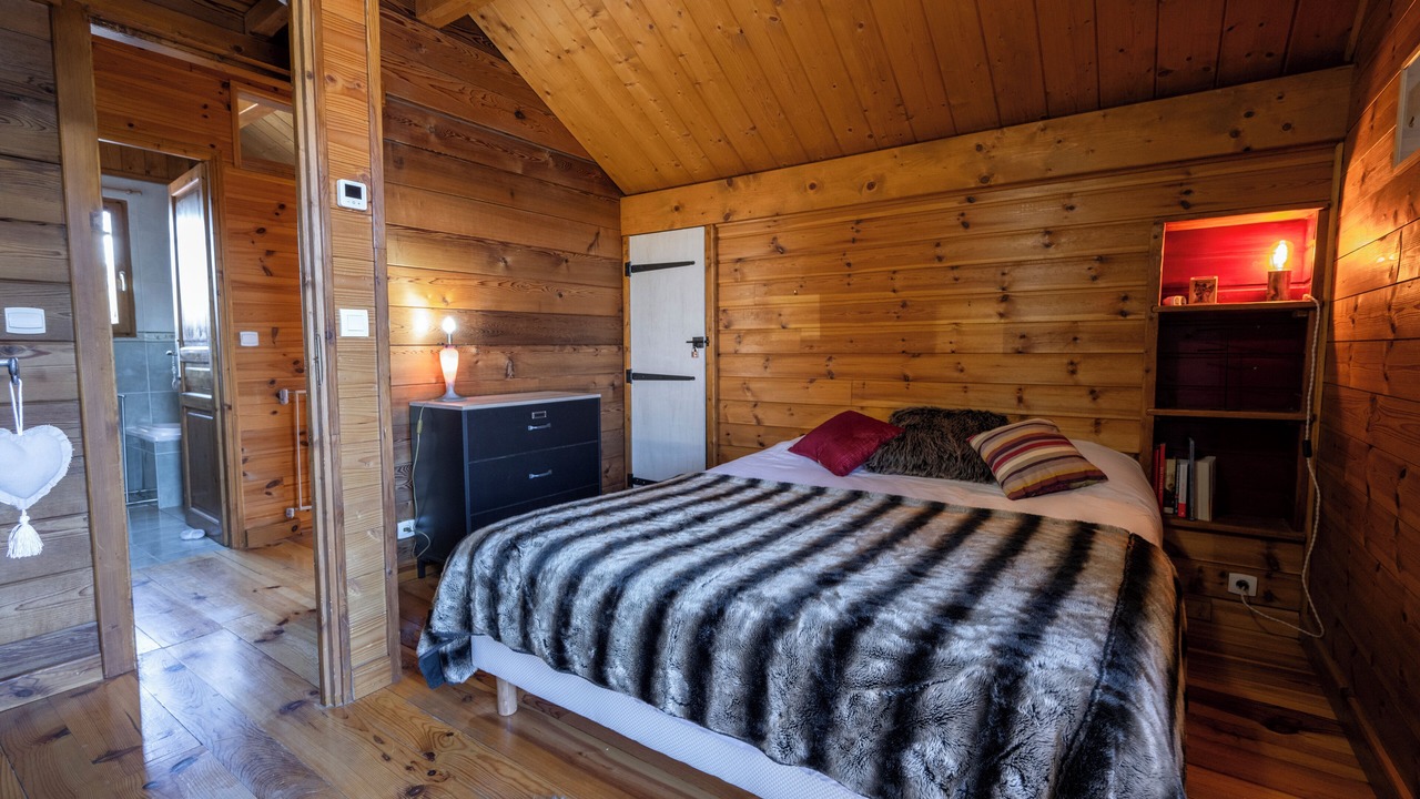 Photo of Bedroom in Enchastrayes