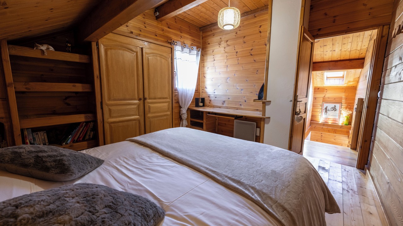 Photo of Bedroom in Enchastrayes