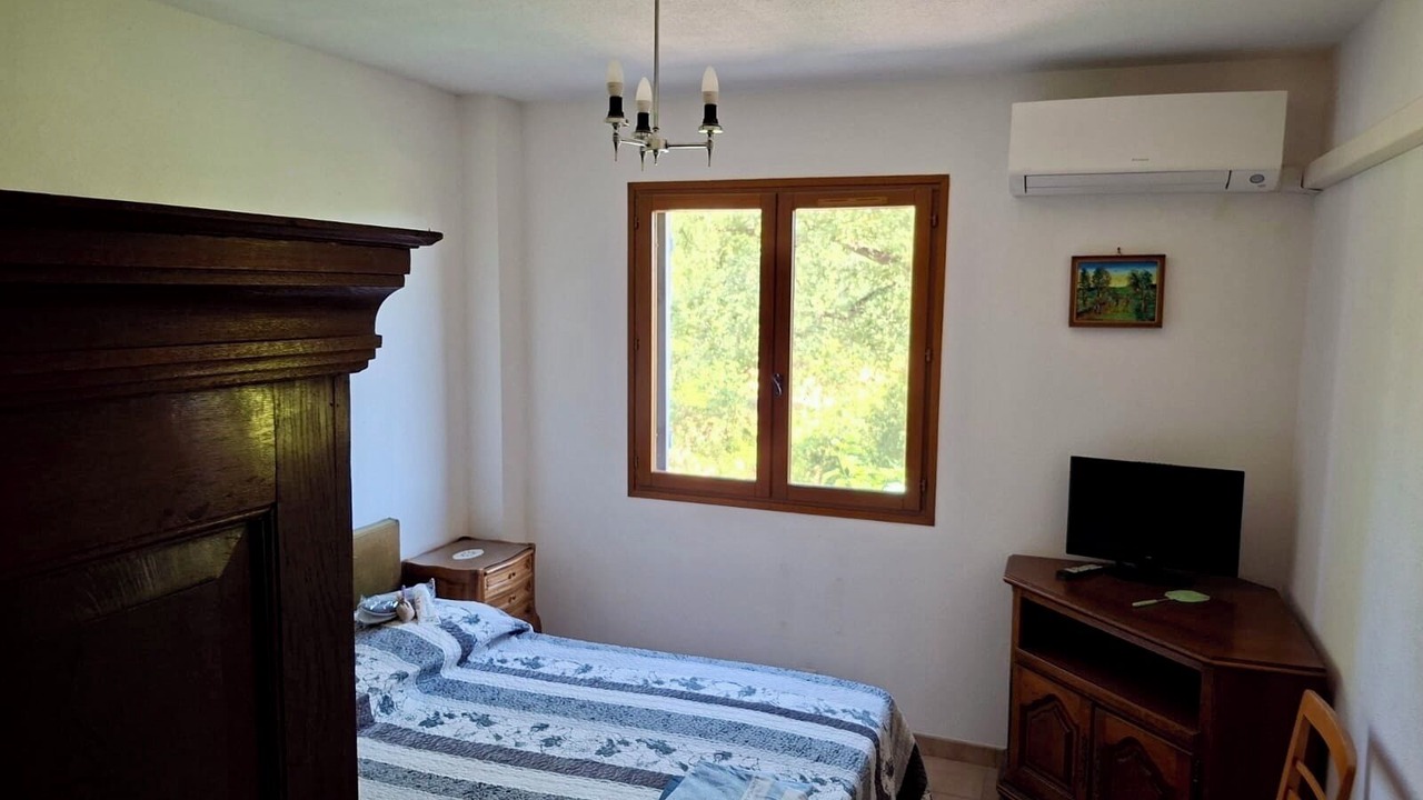 Photo of Bedroom in Taradeau