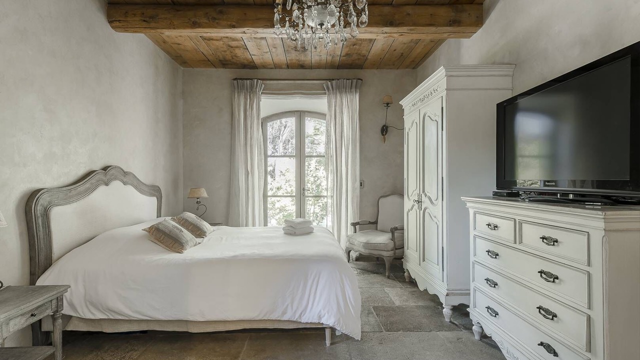 Photo of Bedroom in Lambesc