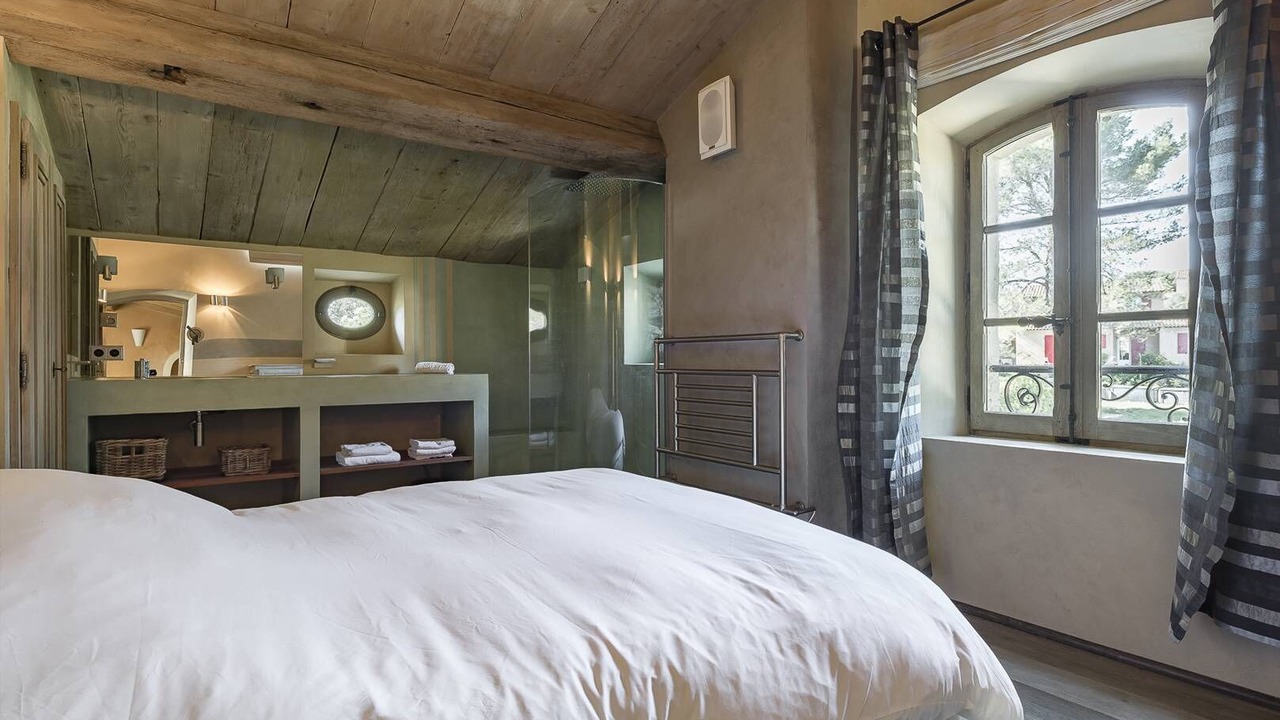 Photo of Bedroom in Lambesc