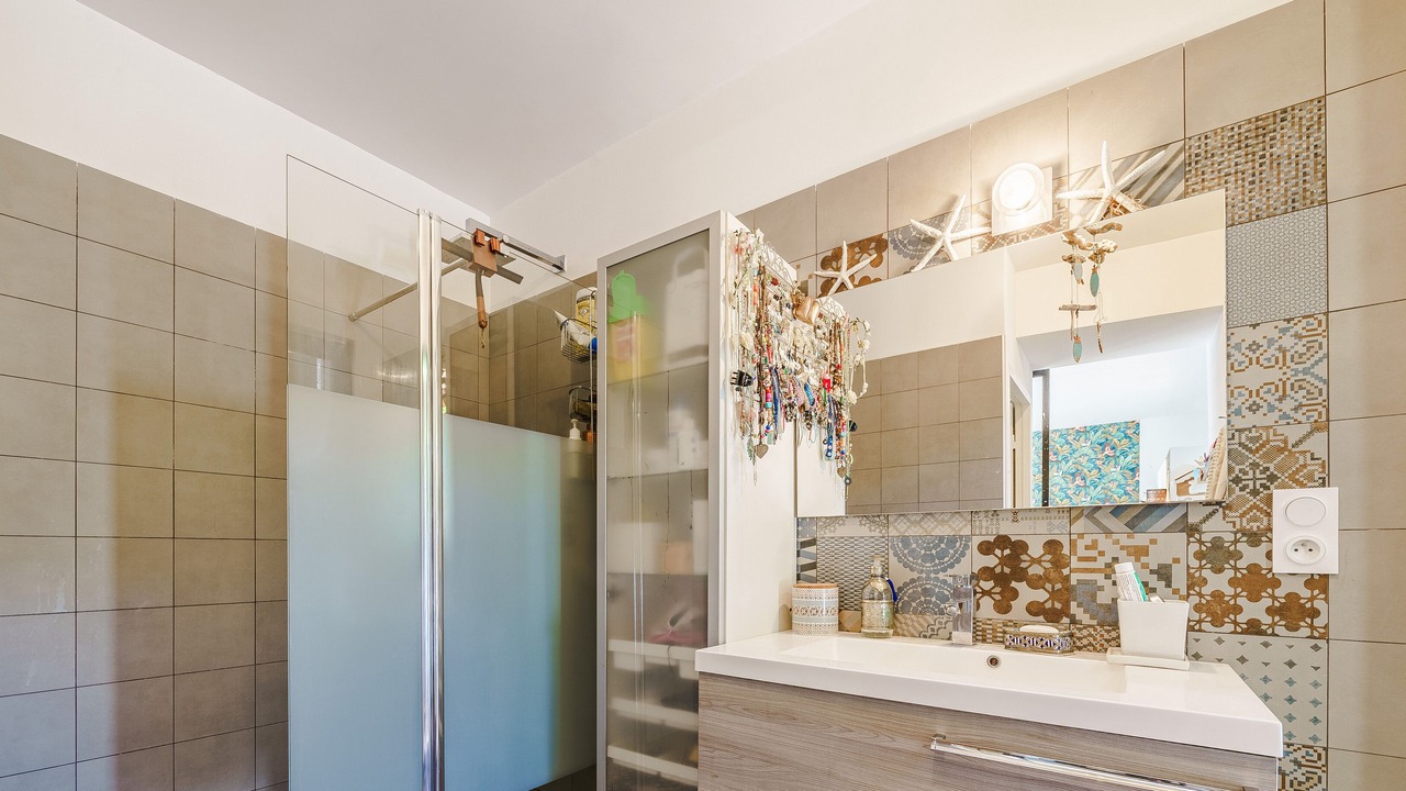 Photo of Bathroom in Gemenos