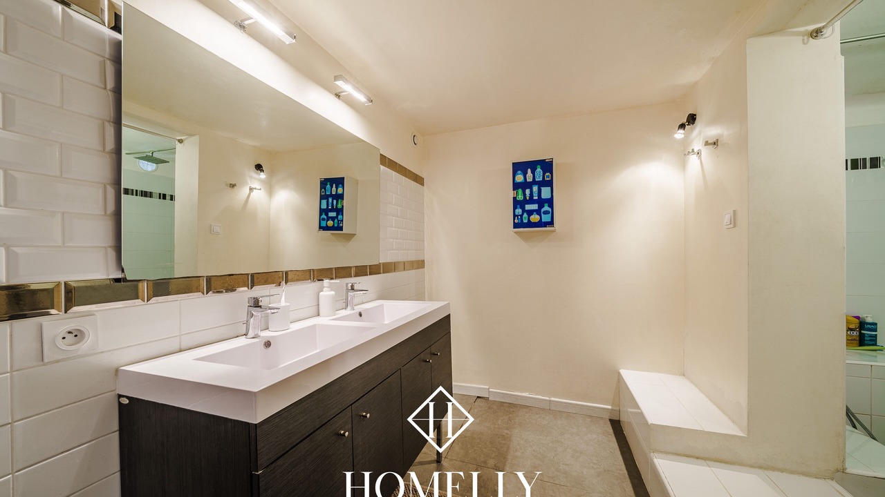 Photo of Bathroom in Gemenos