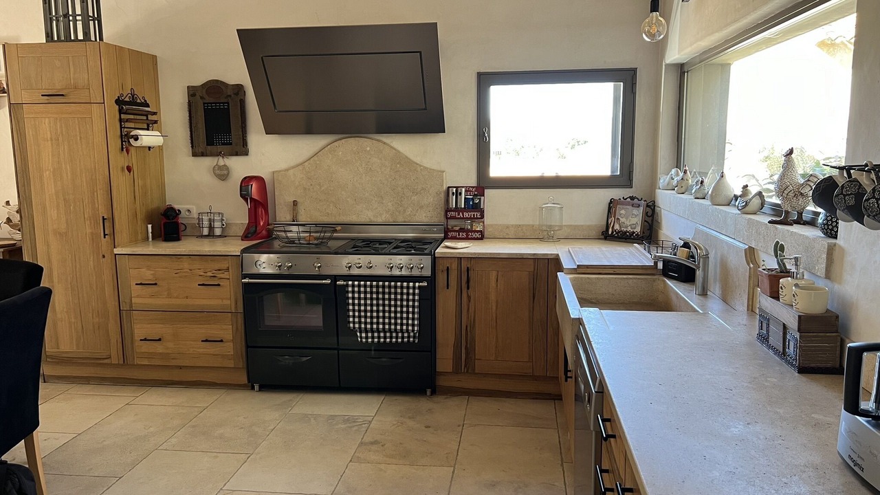 Photo of Kitchen in Saint-Quentin-la-Poterie